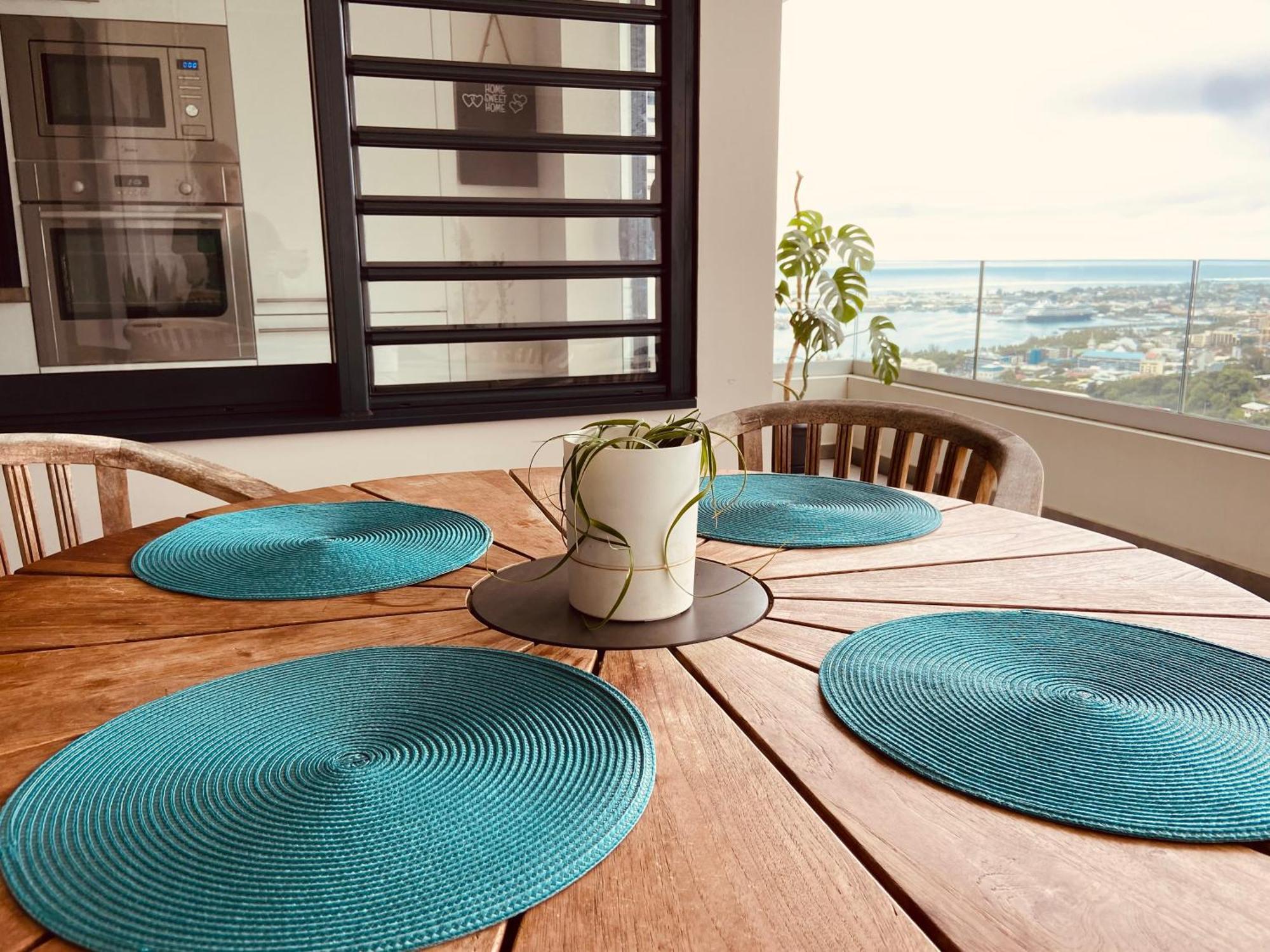 Meherio - Bel Appartement Vue Mer A Tahiti ปาเปเอเต ภายนอก รูปภาพ